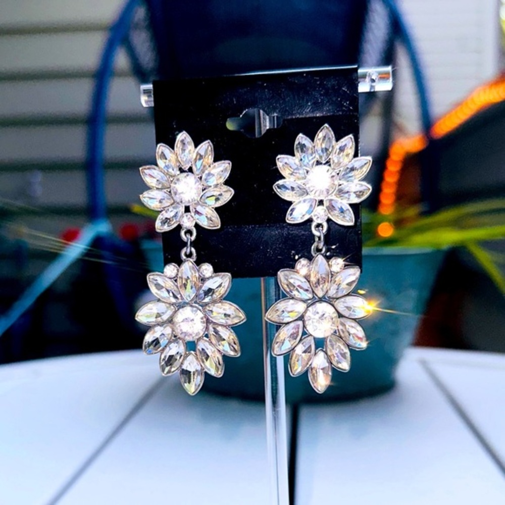 Crystal flowers fashion earrings